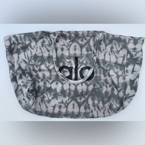 Gently used Alo yoga Tote bag